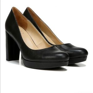 Classic platform pump with chunky, block heel, slip on fit, u- shaped toe box